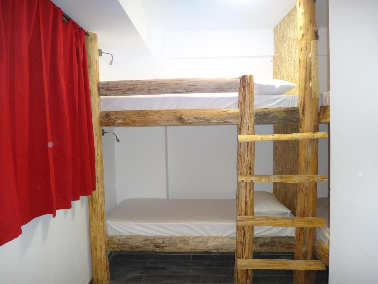 Tithora Athens Hostel Esterno foto